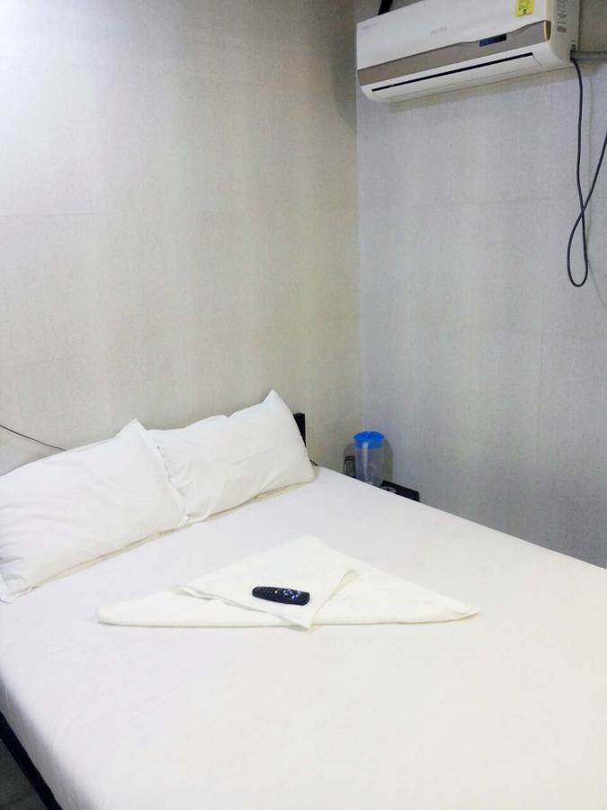 Hotel Holiday Inn Мумбаи Экстерьер фото