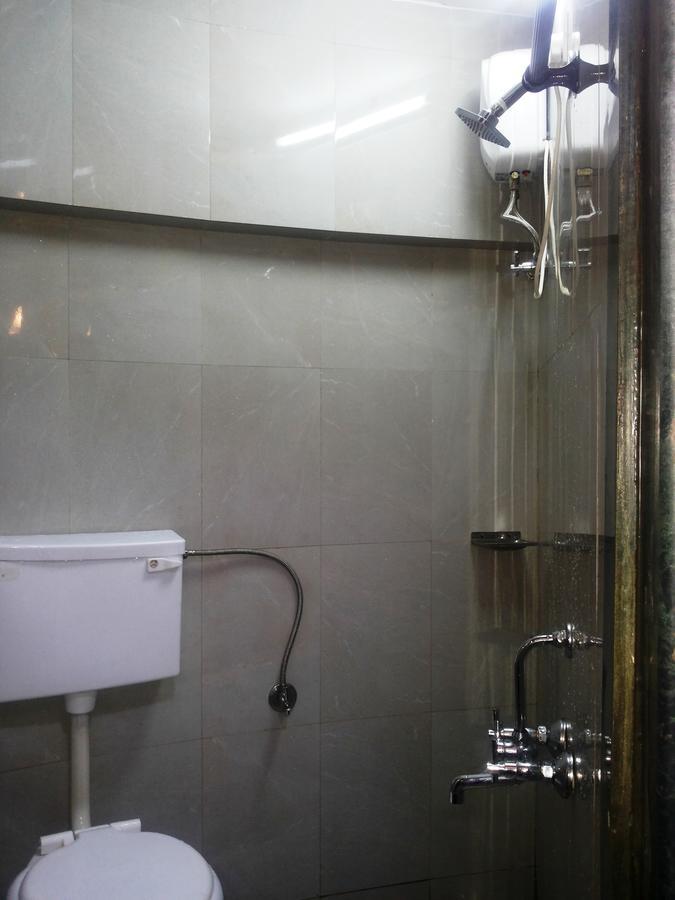 Hotel Holiday Inn Мумбаи Экстерьер фото