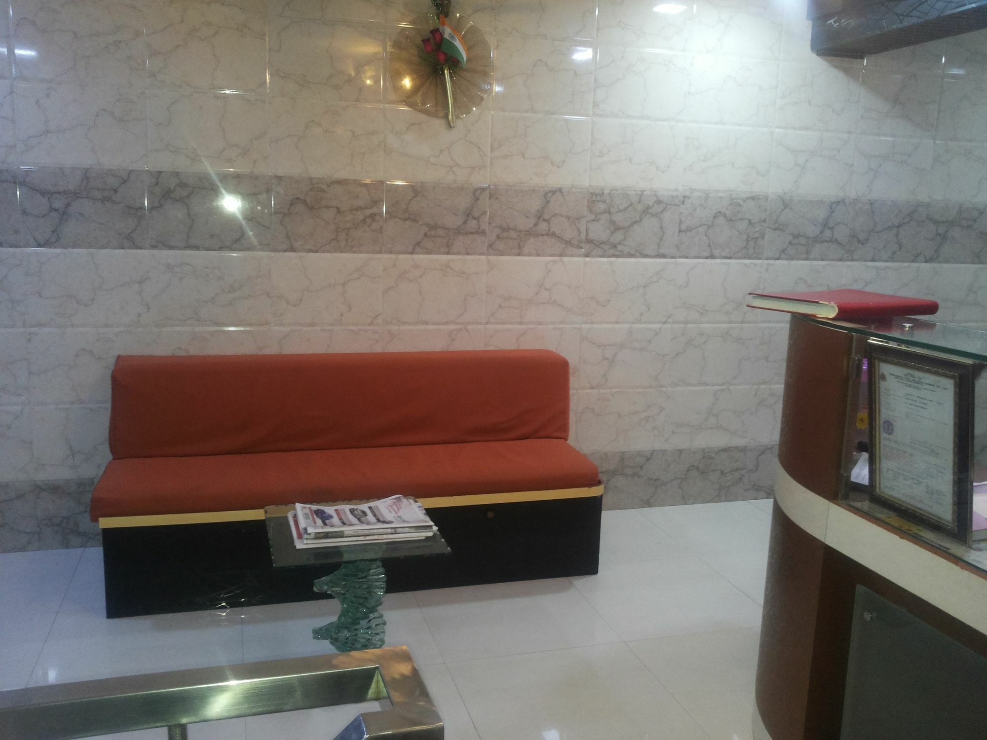 Hotel Holiday Inn Мумбаи Экстерьер фото