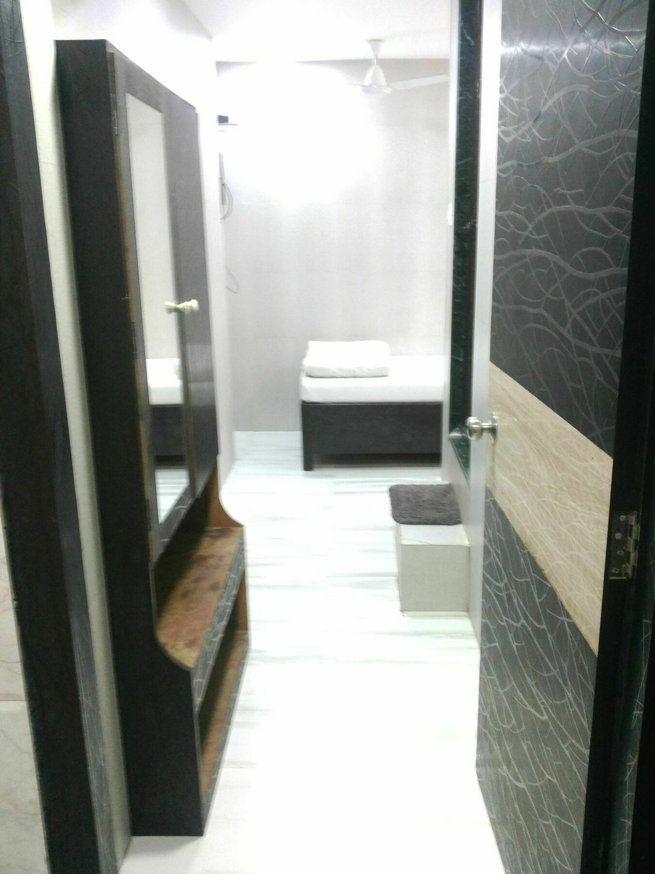 Hotel Holiday Inn Мумбаи Экстерьер фото