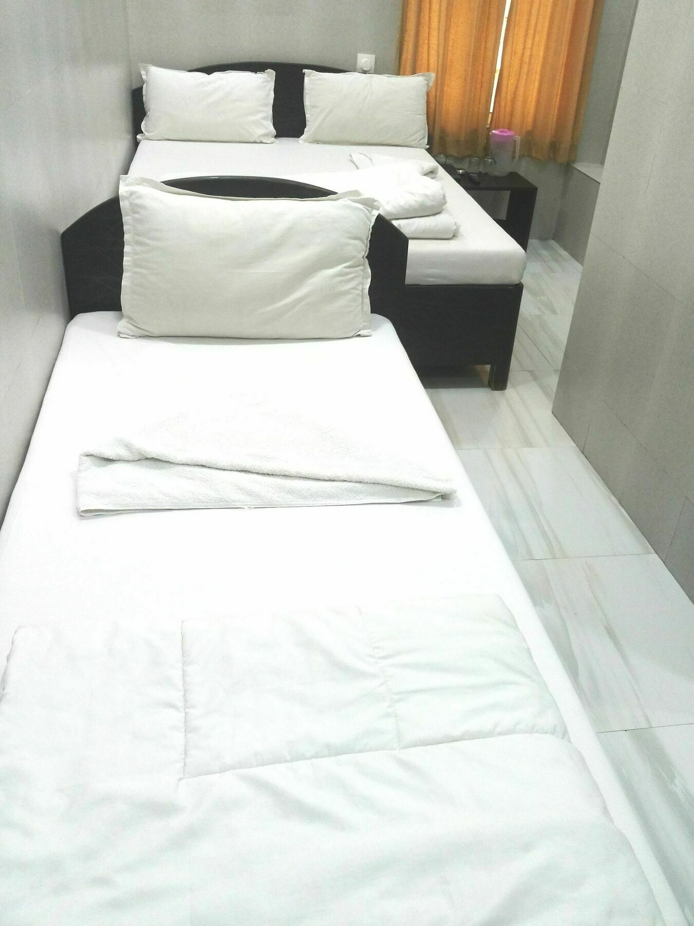 Hotel Holiday Inn Мумбаи Экстерьер фото